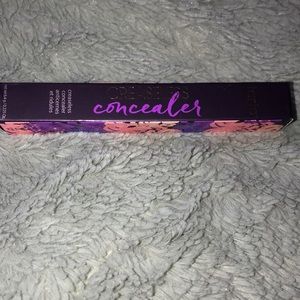 Tarte creaseless concealer